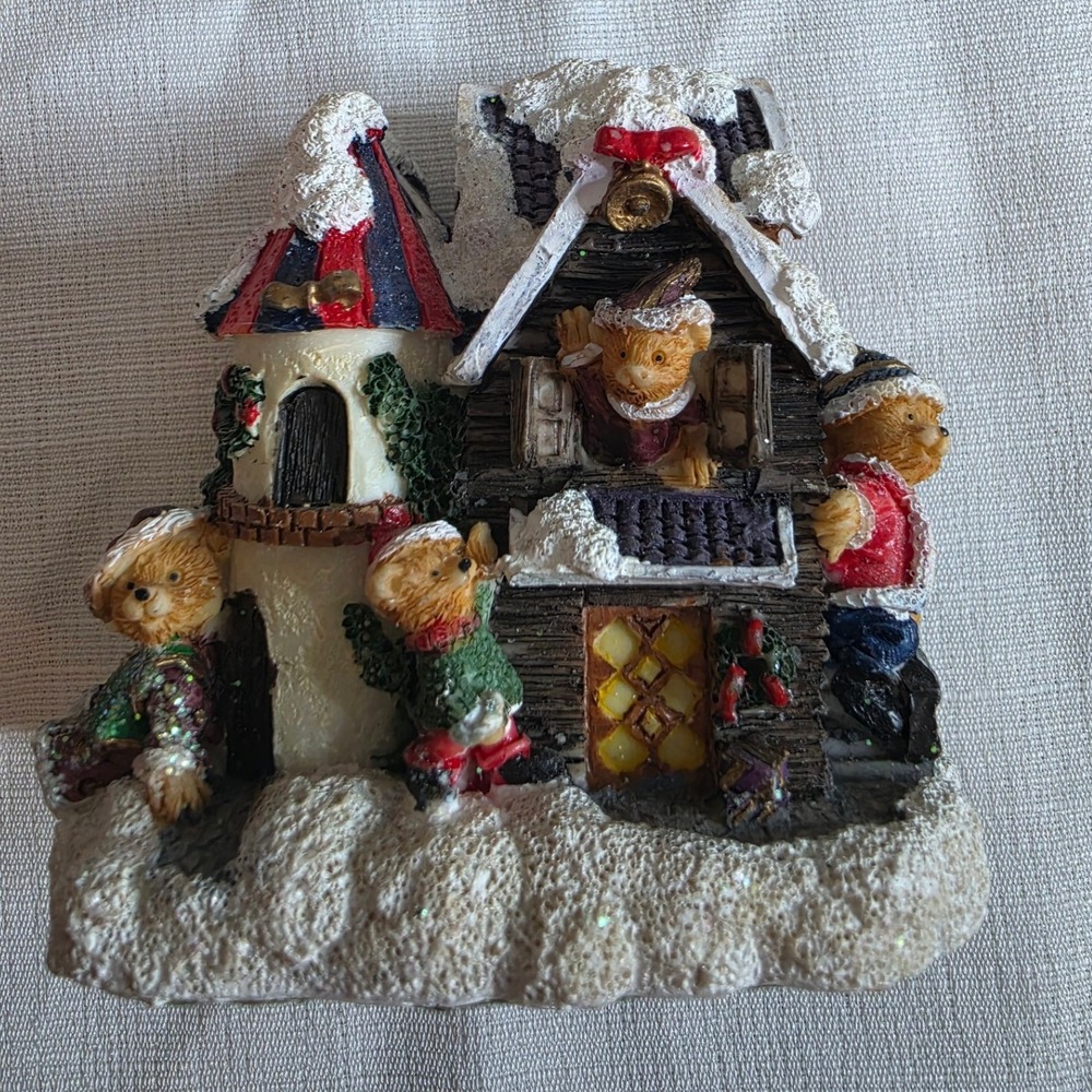 K's Collection Christmas Bear Village House Figurine Winter Snow Scene Resin